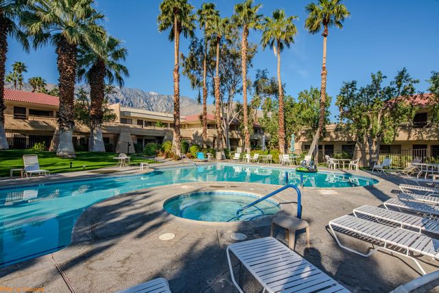 2800 N  Los Felices Cir  #104, Palm Springs, CA 92262