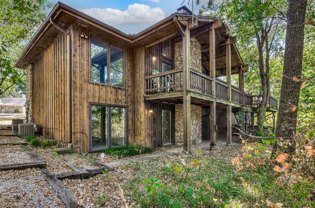 2710 Cherokee Hills Dr, Bartlesville, OK 74006