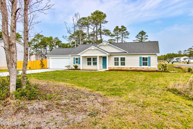 241 Fifty Lakes Drive, Southport, NC 28461