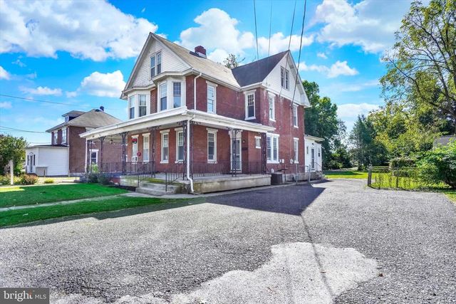 3305 Market St, Camp Hill, PA 17011