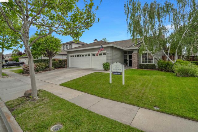 2186 Newton Dr, Brentwood, CA 94513