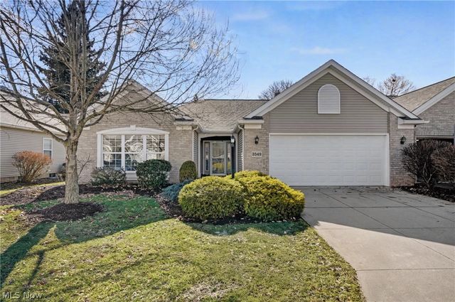 3549 Elmhurst Cir, Uniontown, OH 44685