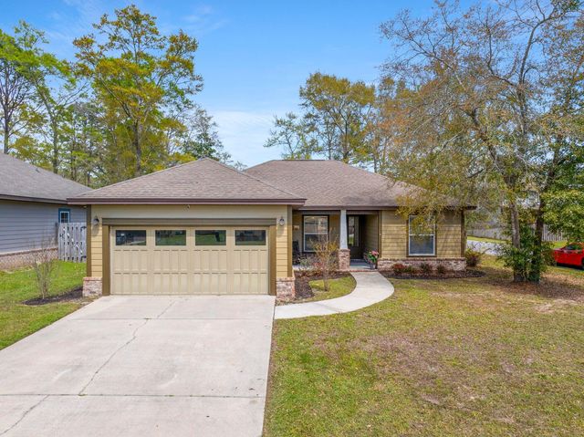 14 Hollyn Ct, Freeport, FL 32439