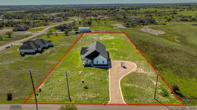 705 Old Agnes Rd, Weatherford, TX 76088