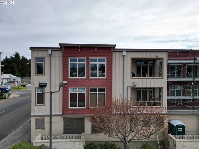75 Harbor St #201, Florence, OR 97439