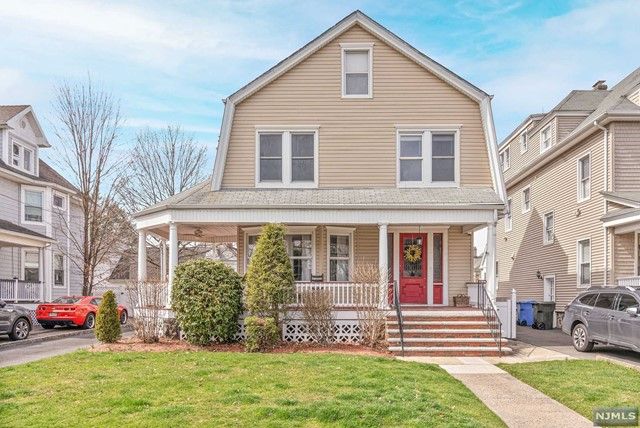 206 Mortimer Ave, Rutherford, NJ 07070