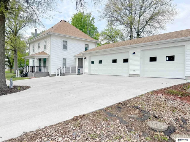 201 N  Butternut St, De Witt, NE 68341