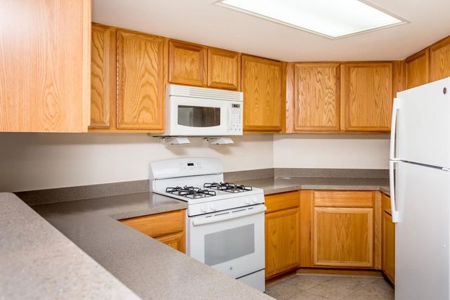 2230 Fairfax Dr, Arlington, VA 22201