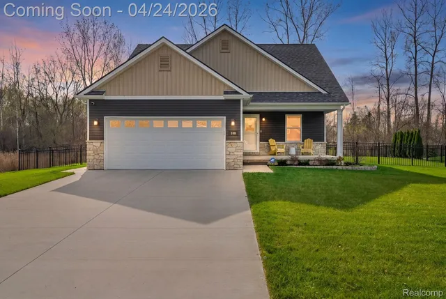 100 Capitol Dr, Marysville, MI 48040