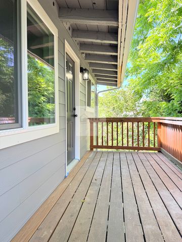 11049 24th Pl SW #B, Seattle, WA 98146