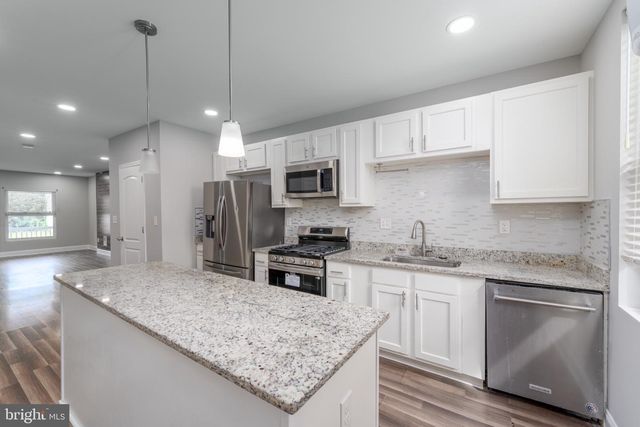 1521 Carswell St, Baltimore, MD 21218