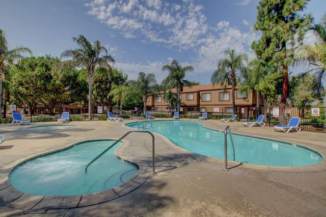 Apt For Rent In Fontana Ca