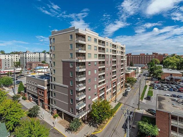 1735 Lake Ave #902, Knoxville, TN 37916