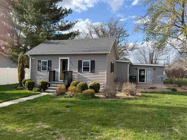 306 E  Main St, Wayland, IA 52654