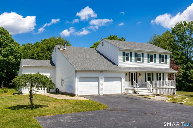 393 Wawecus Hill Road, Norwich, CT 06360