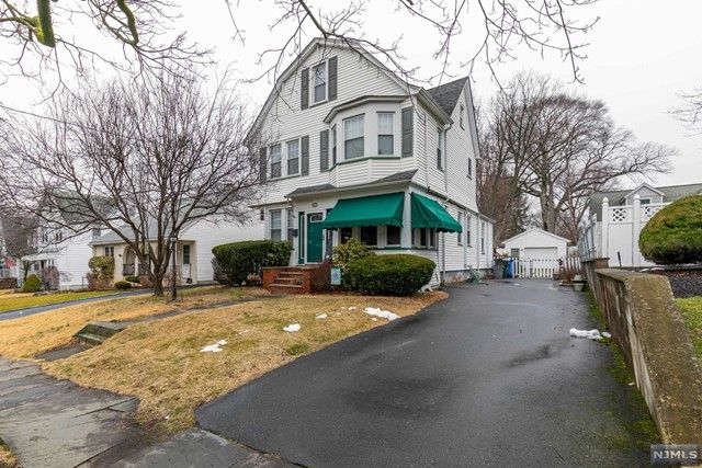 124 Francisco Ave, Rutherford, NJ 07070
