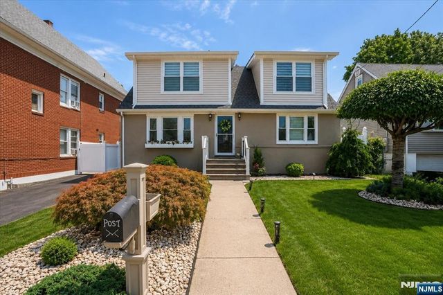 18-20 N  8th St, Paterson, NJ 07522