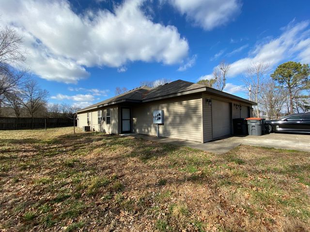 221 Carrigan Rd   #A, Elkins, AR 72727