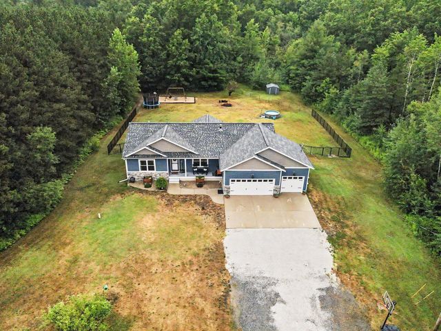 6586 Cline Rd, Fruitport, MI 49415