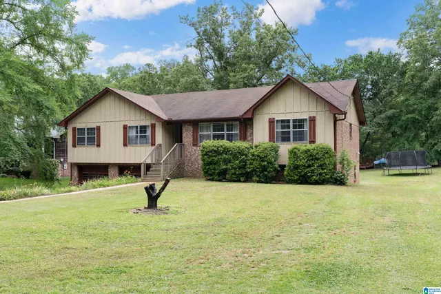 1475 Old Rock Creek Rd, Bessemer, AL 35023