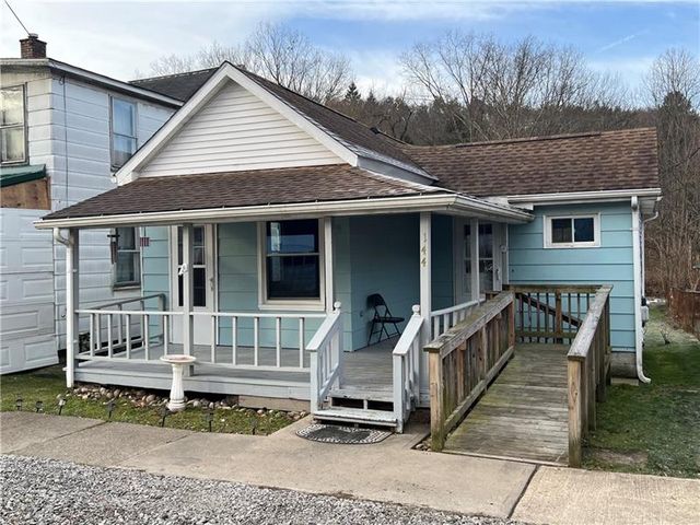 144 Arch St, Creekside, PA 15732