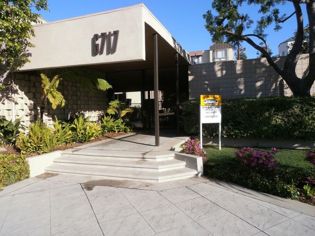 6717 Wilkinson Ave  #214, North Hollywood, CA 91606