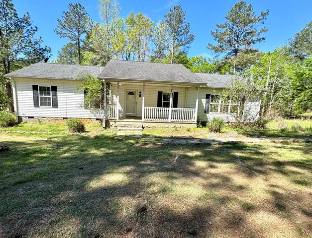 220 Drayton Way, Hodges, SC 29653