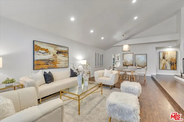 5196 Brian Ln, Encino, CA 91436