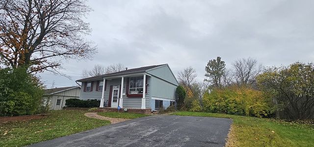 125 Clarewood Dr, Baldwinsville, NY 13027