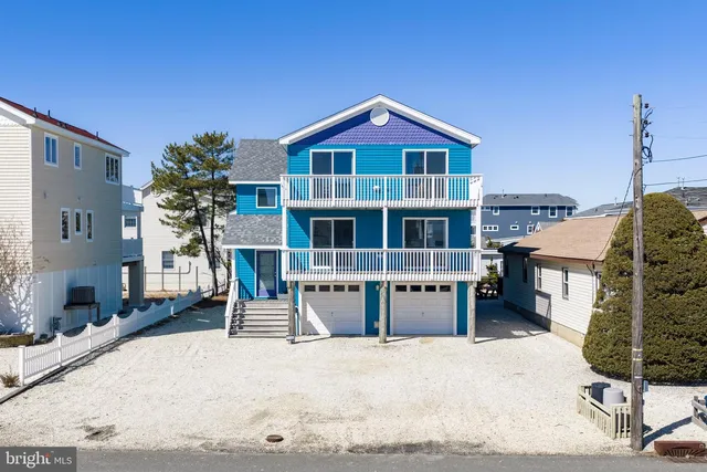 2205 N  Central Ave, Surf City, NJ 08008