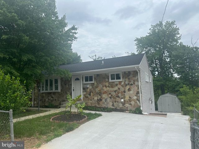 7425 Parkwood St, Hyattsville, MD 20784