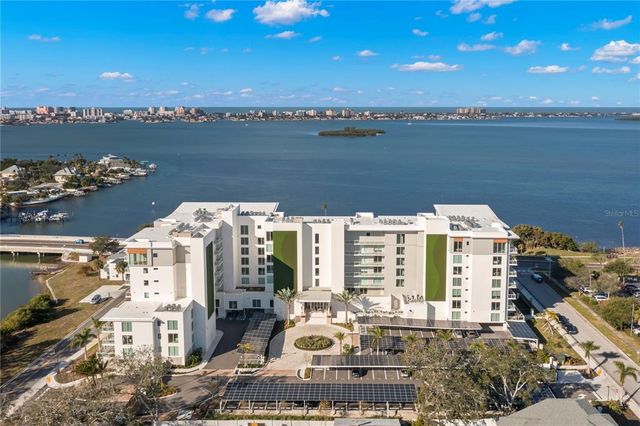 1020 Sunset Point Rd   #213, Clearwater, FL 33755