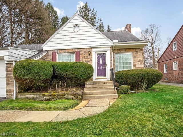 55 Pinehurst Ave, Youngstown, OH 44512