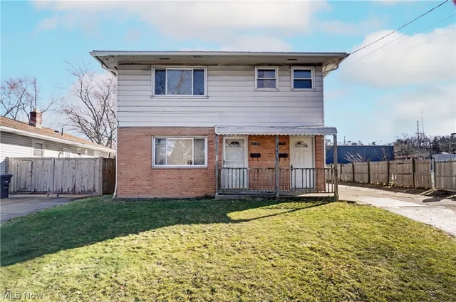 1421 & 1423 Creighton Ave, Akron, OH 44310