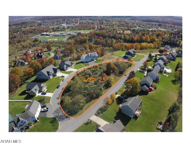 25 Red Fox Dr, Duncansville, PA 16635