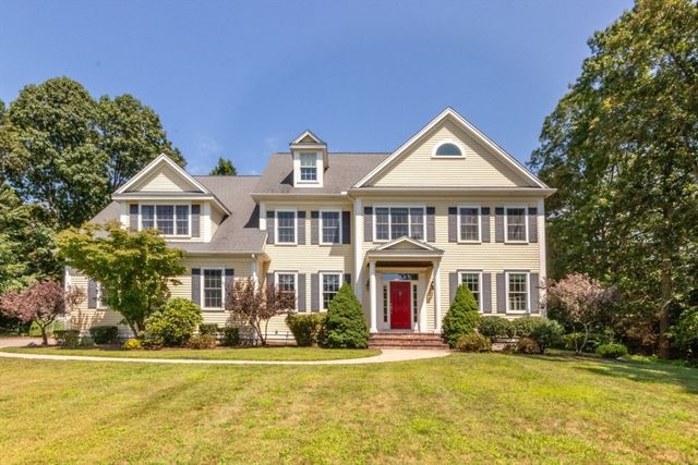 14 Essex St, Norfolk, MA 02056