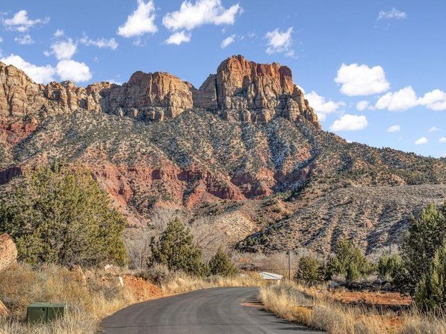 Claret Cup Ln, Springdale, UT 84767