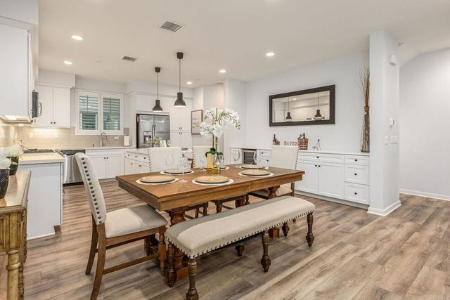 1003 Overton Ct, Tustin, CA 92780