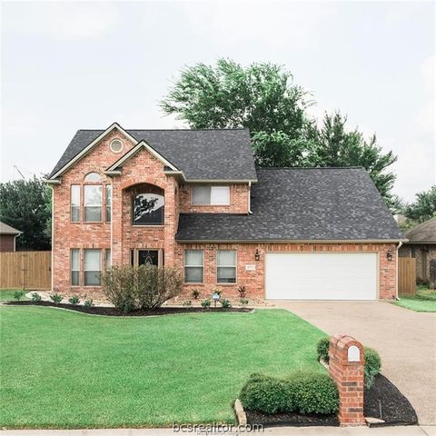 3715 Bridle Ct, College Station, TX 77845