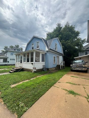 206 Allen St #2, Waterloo, IA 50701