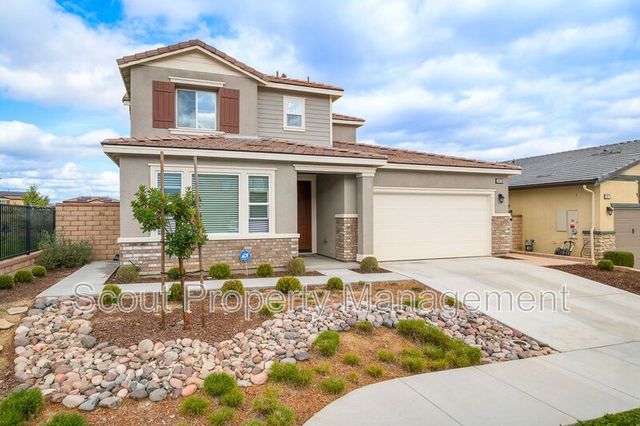 29758 Western Front Dr, Menifee, CA 92584