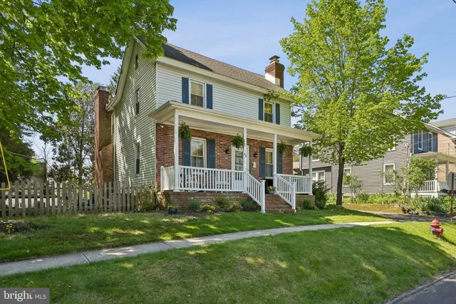 84 Branch St, Medford, NJ 08055