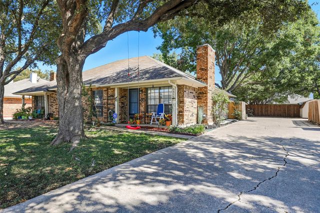 5616 Westchase Dr, North Richland Hills, TX 76180
