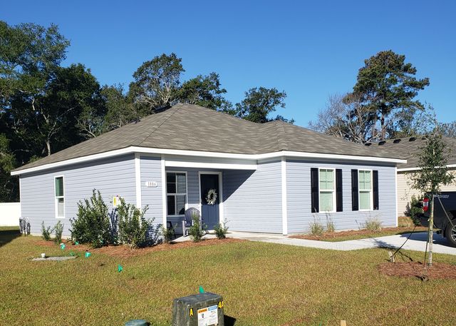 1886 Whispering Pine St SW, Ocean Isle Beach, NC 28469