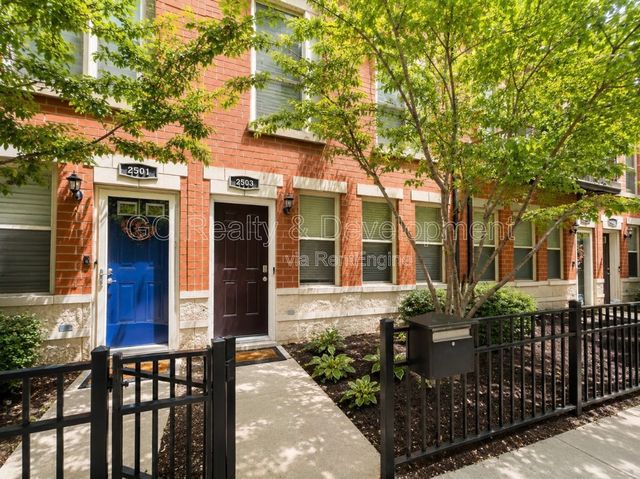 2503 S  Calumet Ave, Chicago, IL 60616