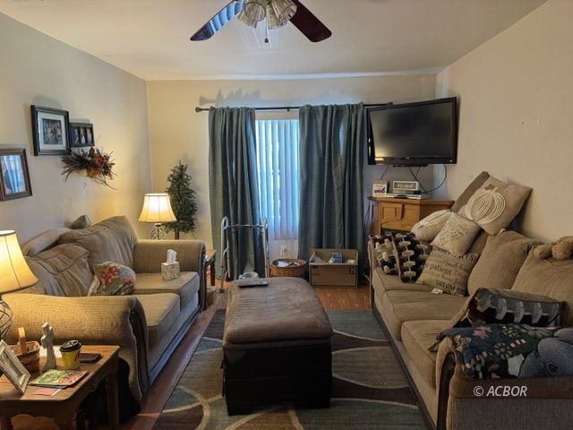 624 W  D St, Wellston, OH 45692
