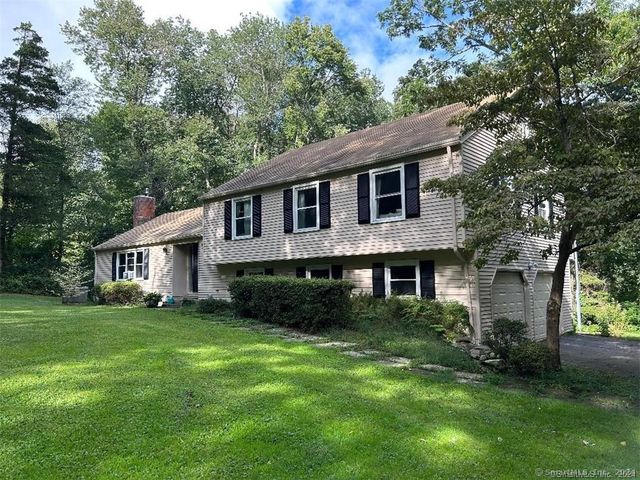 38 Coult Ln, Old Lyme, CT 06371