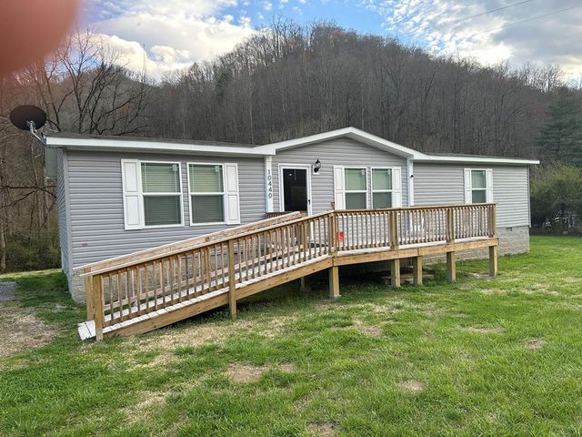 10440 Bent Branch Rd, Pikeville, KY 41501