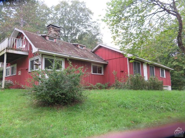201 Golden Hill Rd, East Durham, NY 12423