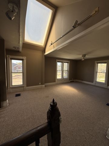 1021 Harlem Blvd #2, Rockford, IL 61103